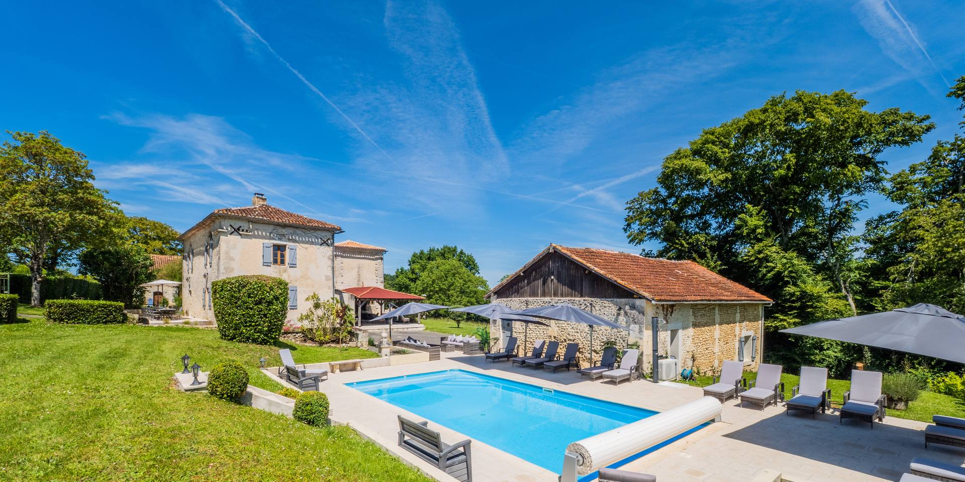 French holiday homes with a swimming pool