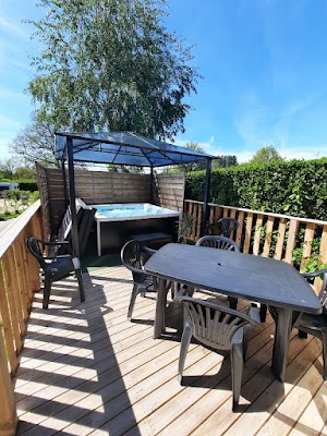 Camping Domaine Relais du Lac en Aveyron (camping de saint Gervais en Aveyron) Aubrac/Laguiole
