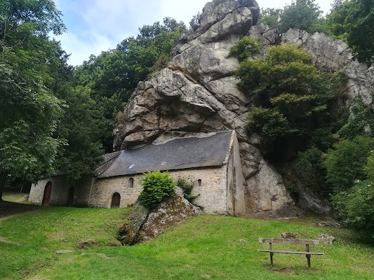 Chapelle Saint-Gildas, Pierre Sonnante