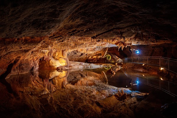 grottes de Lacave