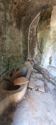 Thermes romains (La source des bains doux)