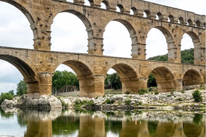 Gîtes de France - Historic Roman Sites in Languedoc-Roussillon