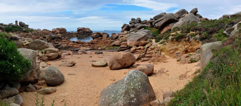 Brittany's Best Beaches by Bev Fearis