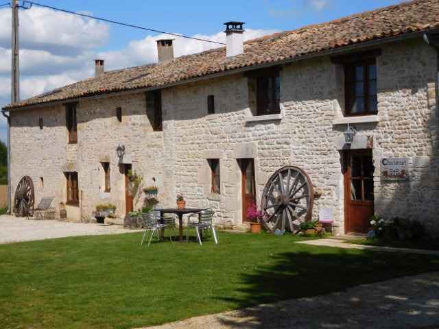 Large house private pool sleeps 12,7 bedrooms,5 bathrooms,