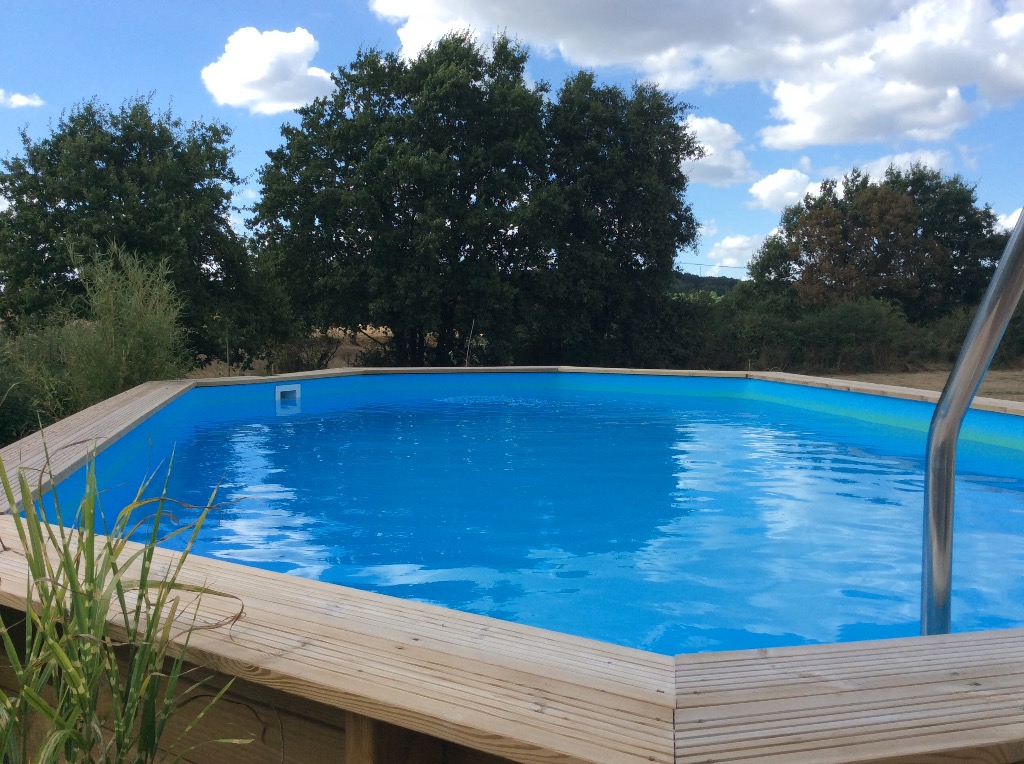 Les Rossignols 4****,renovated barn in chassenon
