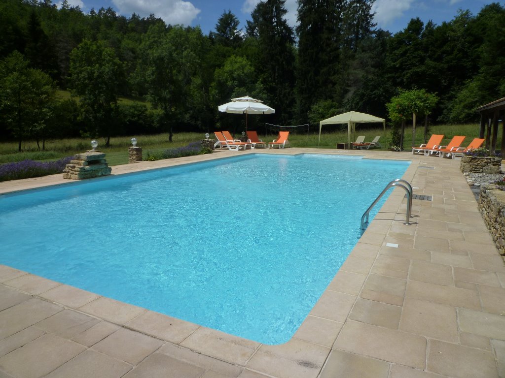 STUNNING 18thC PROPERTY. HUGE HEATED POOL IN PRIVATE 50 ACRE ESTATE