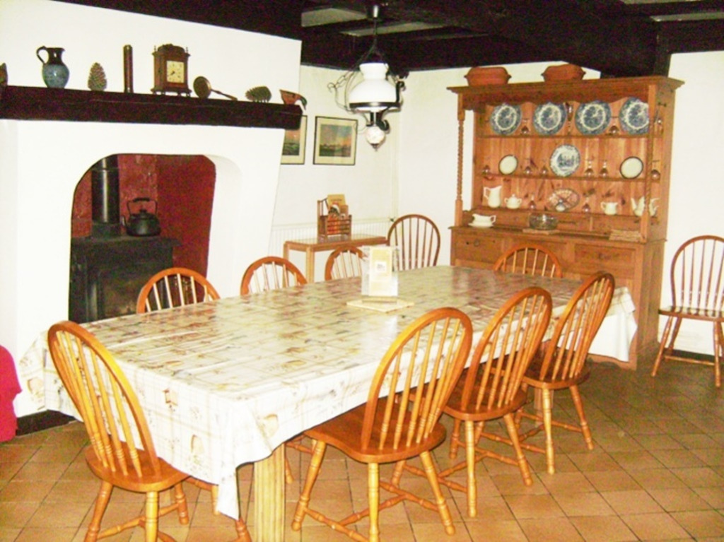 A luxurious beamed Breton longere set in 3 acres