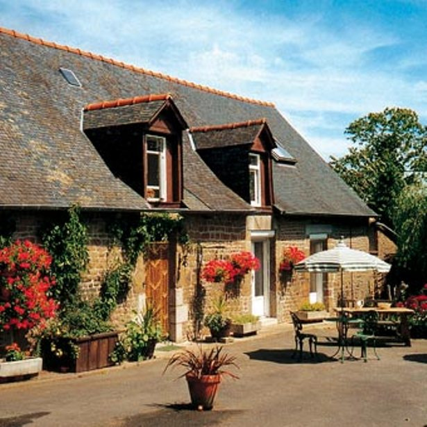 A luxurious beamed Breton longere set in 3 acres — 3-camere Farmhouse a Brittany