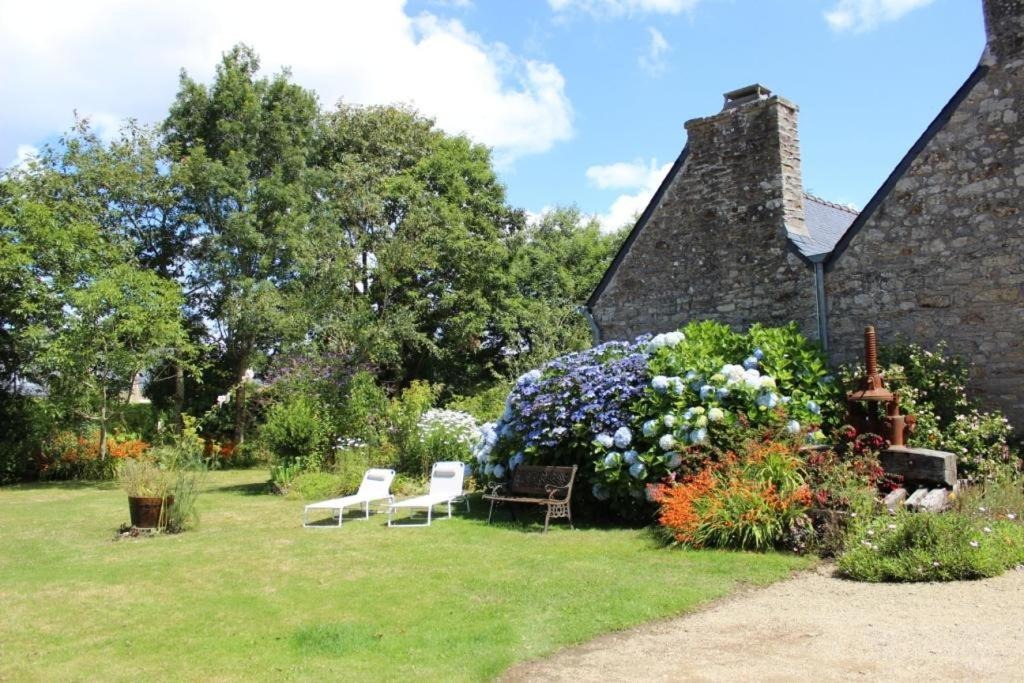 The Atelier, traditional cottage in village center