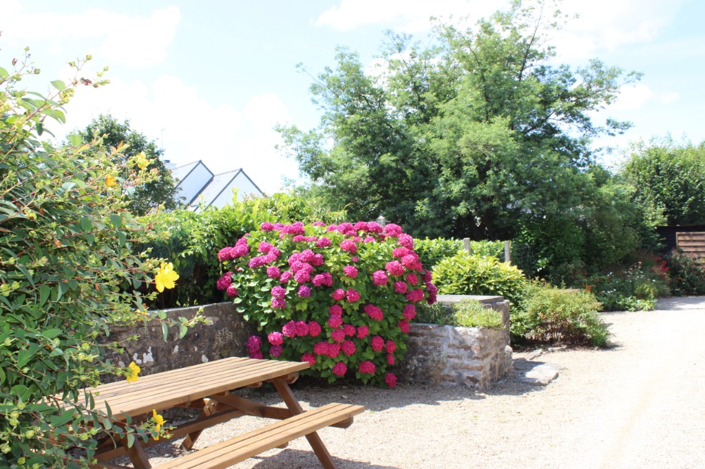 The Atelier, traditional cottage in village center