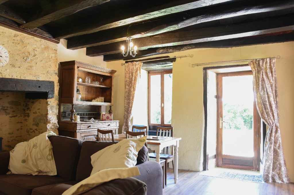 Traditional 18th Century Farmhouse with stunning views