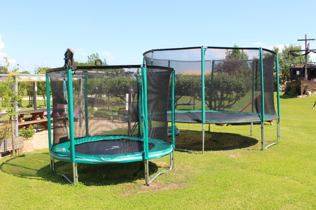 Beautiful 3 stone bedroom gite with 2 heated pools & 6 seat hot tub