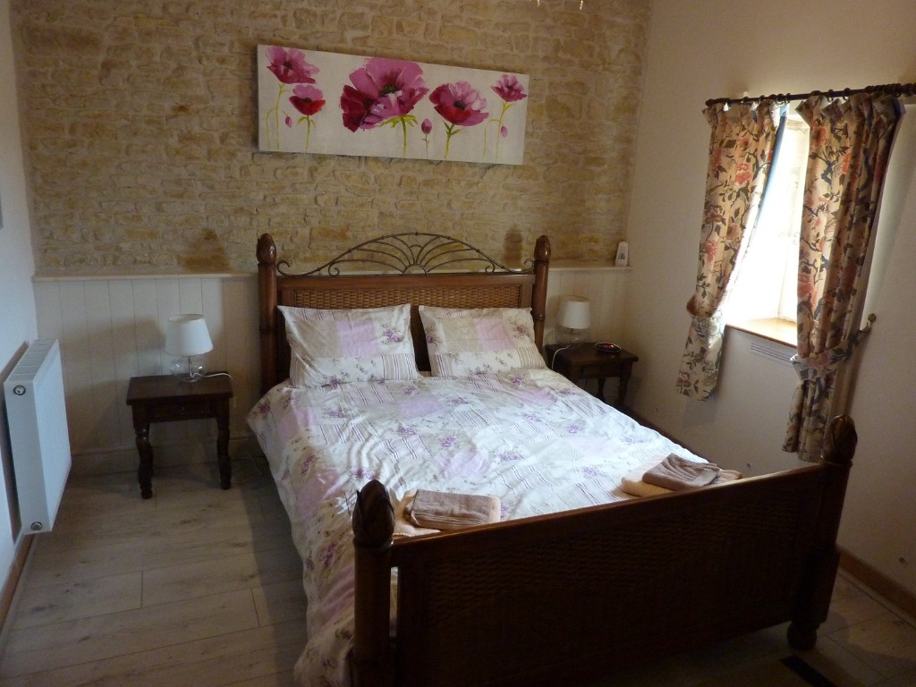 Sweet gite for 4 people with huge play area & 2 swimming pools — 2-Schlafzimmer Gîte in Charente-Maritime