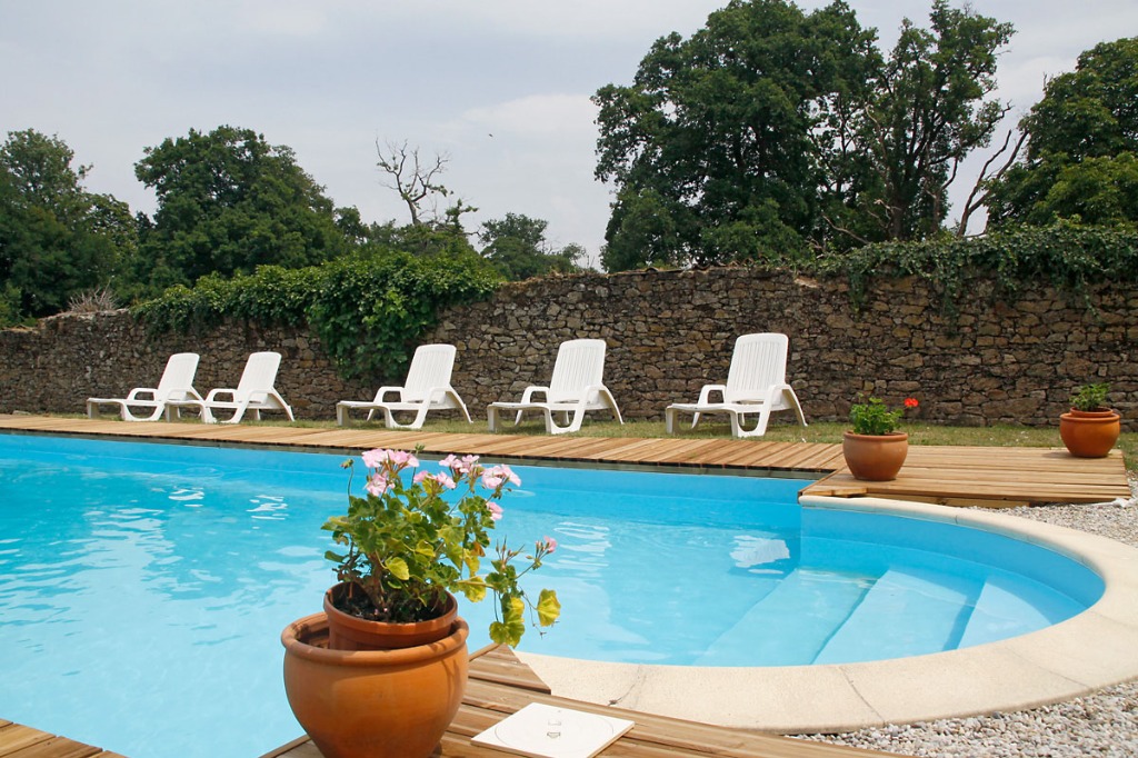 Le Thibeuf  character Vendee logis on a château estate with pool