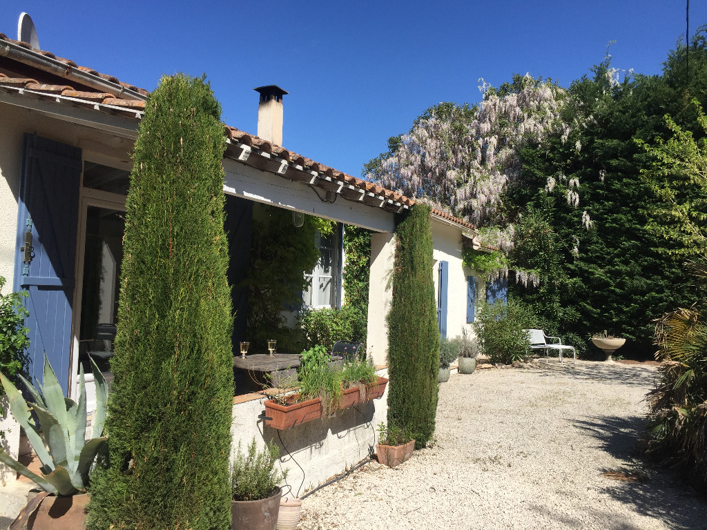 St Remy de Provence country cottage - pool  and large private garden