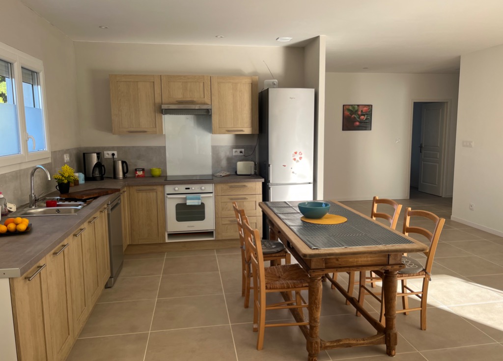 L'Oliveraie holiday villa with pool and garden, and air-conditioning