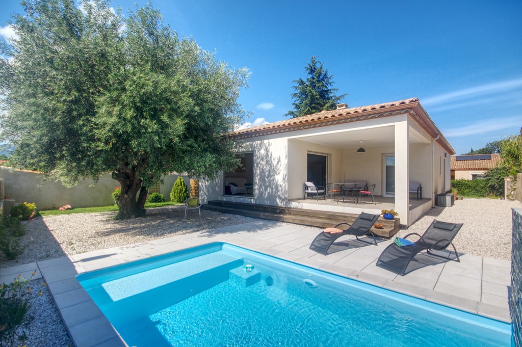 L'Oliveraie holiday villa with pool and garden, and air-conditioning — 3-dormitorios Villa en Hérault