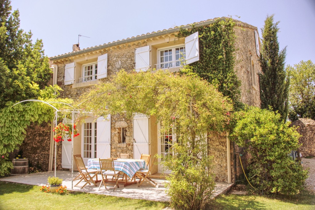 Large stone-built house with air-conditioning and private pool