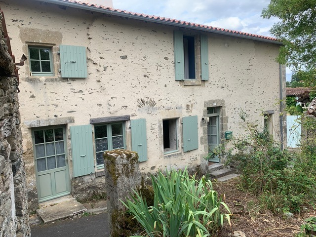 Maison au coeur de Vouvant — 3-sypialnie House w Vendée