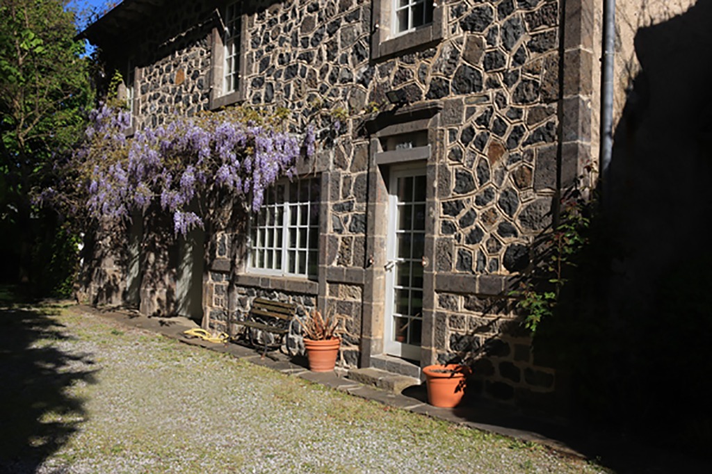 Manor House Cottage (4 Star Registered)