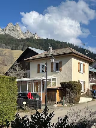 Cosy house in Bernex