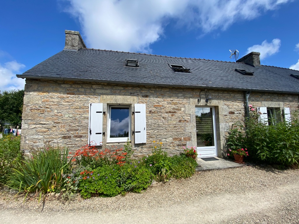 The Farmhouse, Breton cottage in Village centre