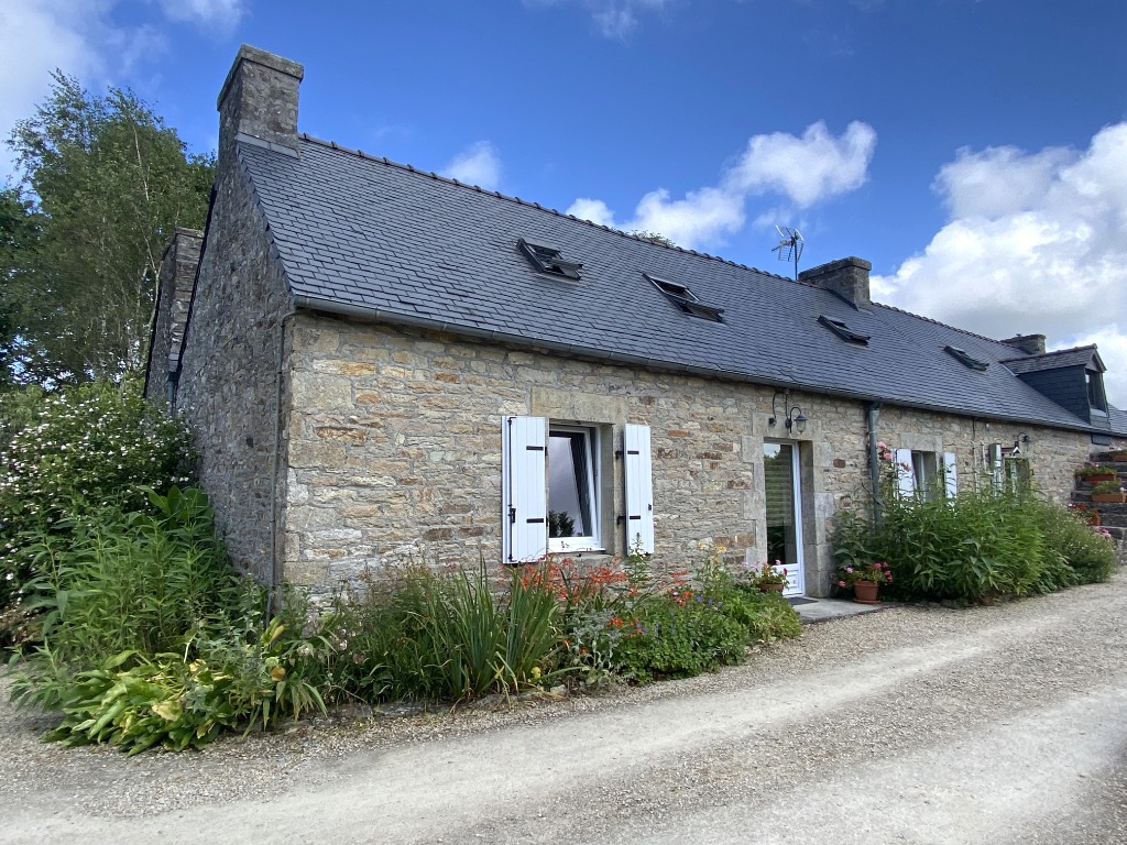 The Farmhouse, Breton cottage in Village centre
