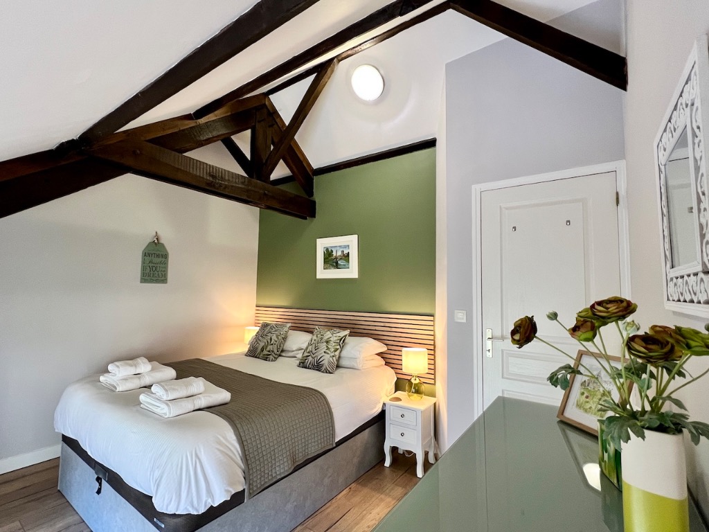 3★ Family & Pet-Friendly Riverside Holiday Cottage in Léhon, near Dinan | Quai du Val