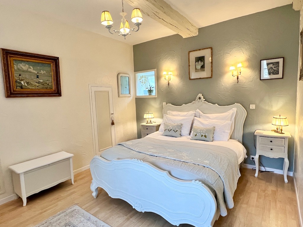 Pet-Friendly 2-Bed Riverside Gîte at Dinan Port | 3★ Meublé de Tourisme | La Petite Madeleine — 2-camere Gite a Côtes-d'Armor