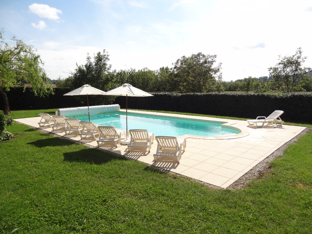 Le Colombier, heated pool near Sarlat, Dordogne