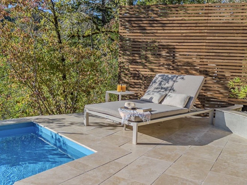 Lakeside property on the Lot Dordogne border, walk to amenities