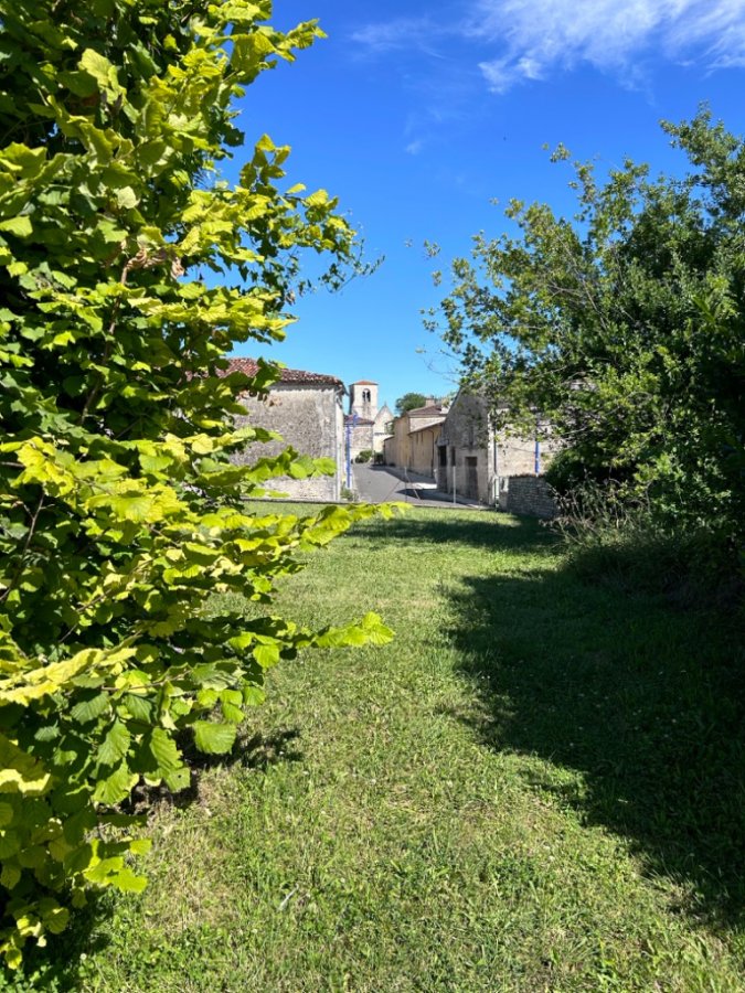Le Verger - 4*Crecerelle. Newly refurbed gîte with pool, rural France