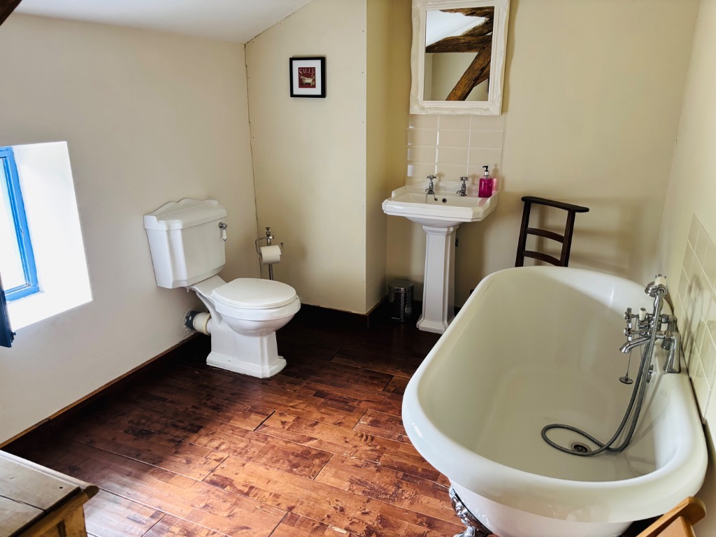 Le Haut Coudray Farmhouse with Private Pool