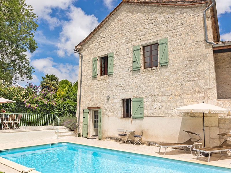 Village Stay on two independent floors