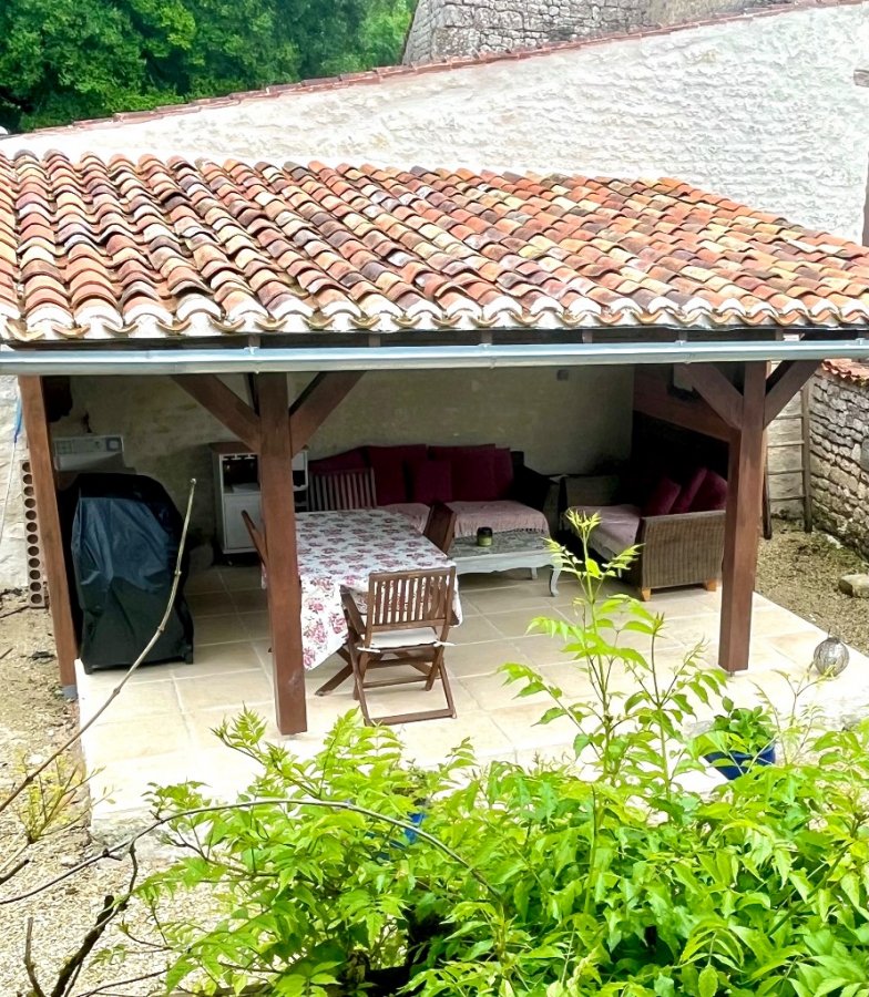 Pretty Gite with heated swimming pool Charente Maritime Region — 2-camere Gite a Poitou-Charentes