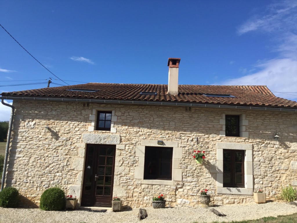 2 Bedroom Gite Fully Equiped — 2-sypialnie Gite w Aquitaine
