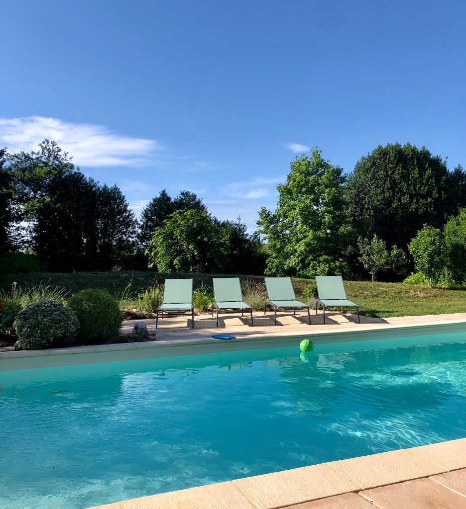 Traditional Quercy House, Sleeps 2-8  Private Pool. Hi Speed Wifi
