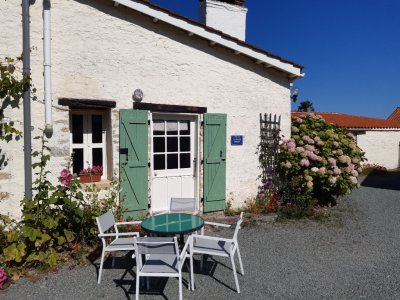 'La Grande Epoque' - Beautiful stone cottage - Marais Poitevin — 3-sypialnie Gite w Vendée