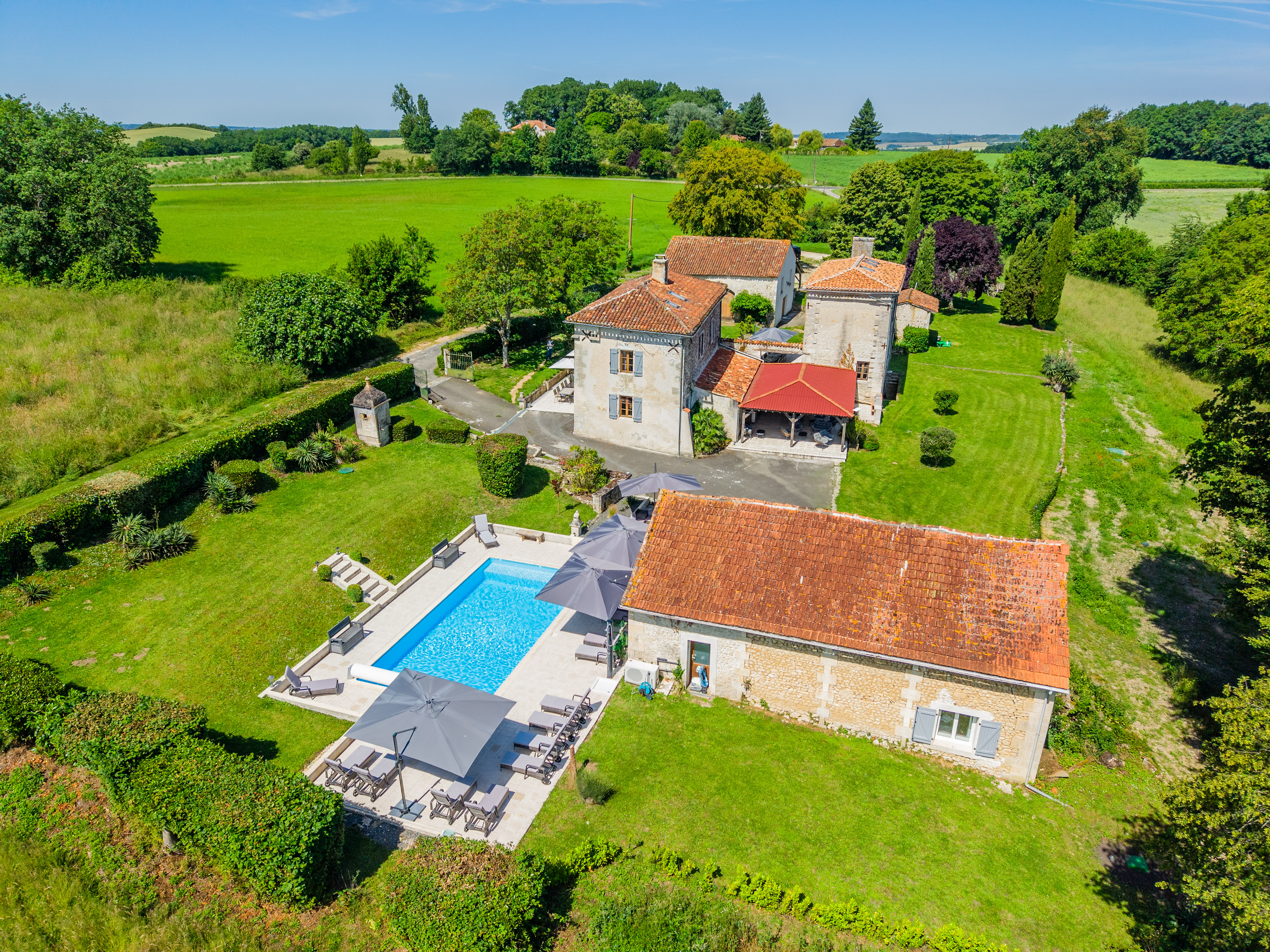Les Bigonnies Estate