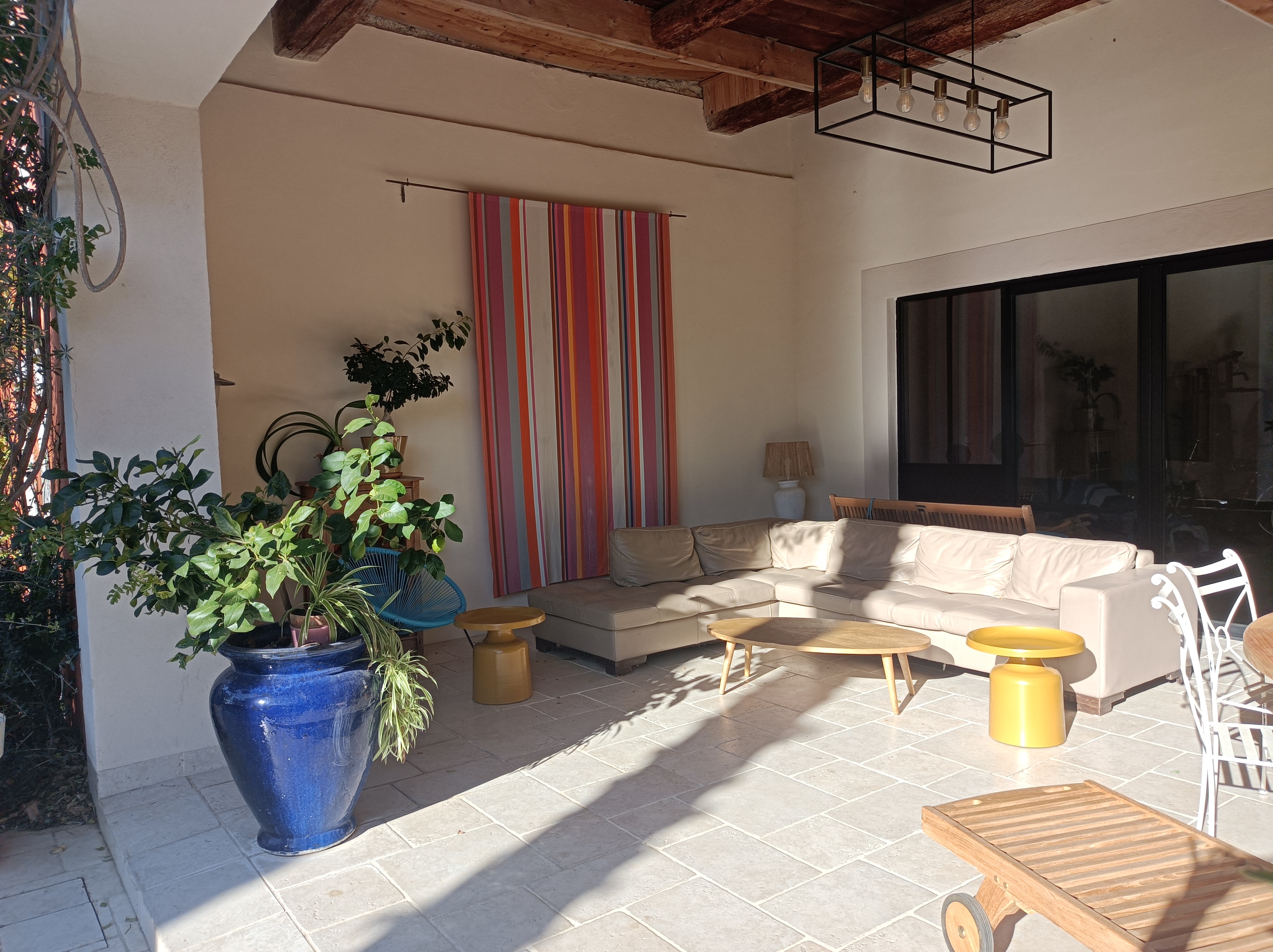 Patio sur piscine