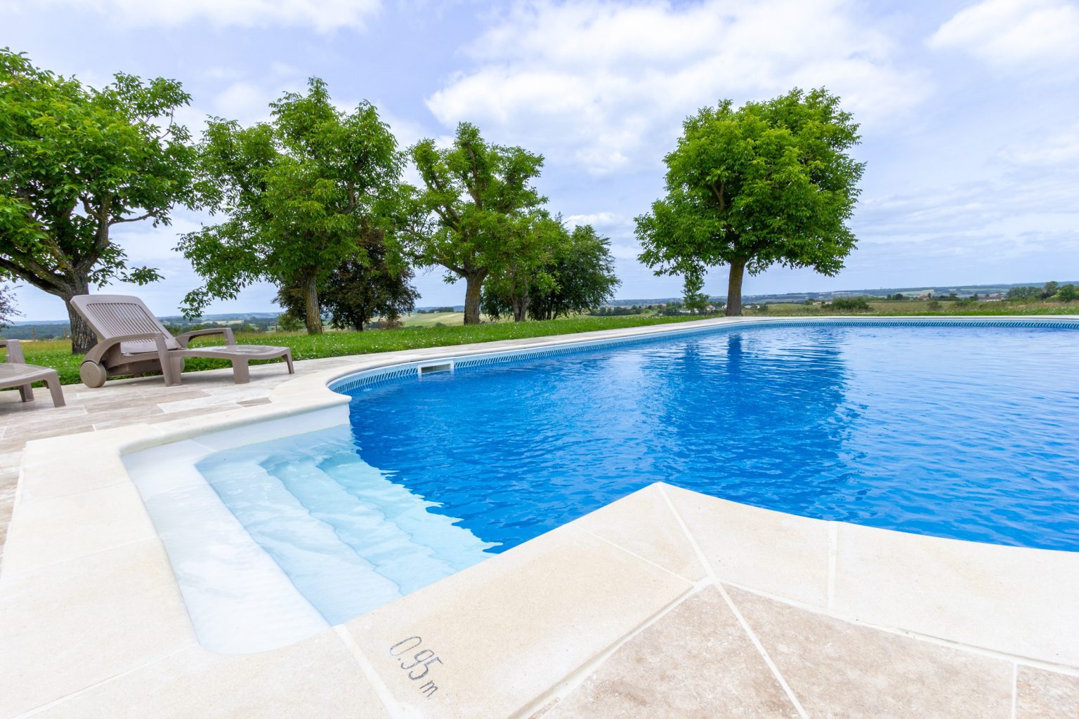 Les Rosiers – Large Private Pool and Incredible Views to Duras