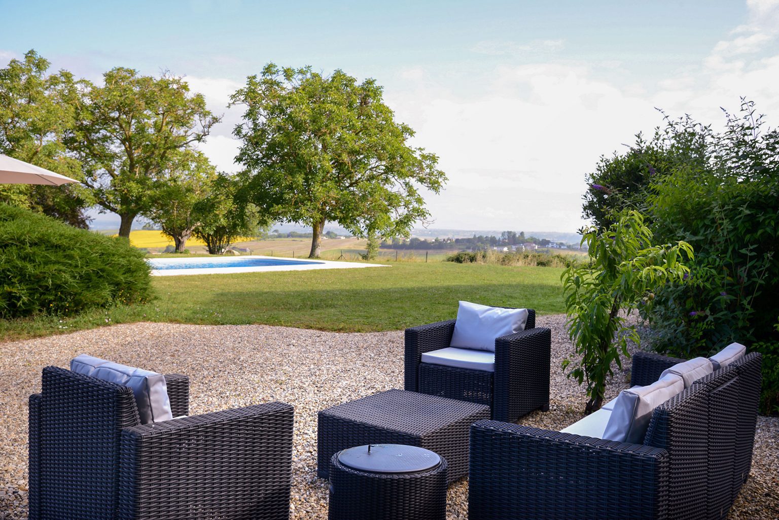 Les Rosiers – Large Private Pool and Incredible Views to Duras