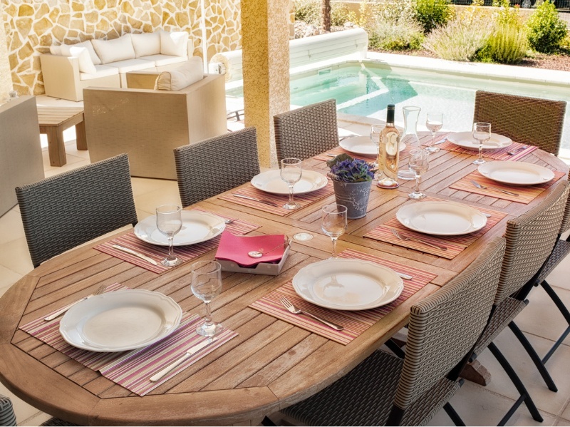 Halcyon-Leisure-France-Villa-Les-Deux-Cypres-97CAB-22