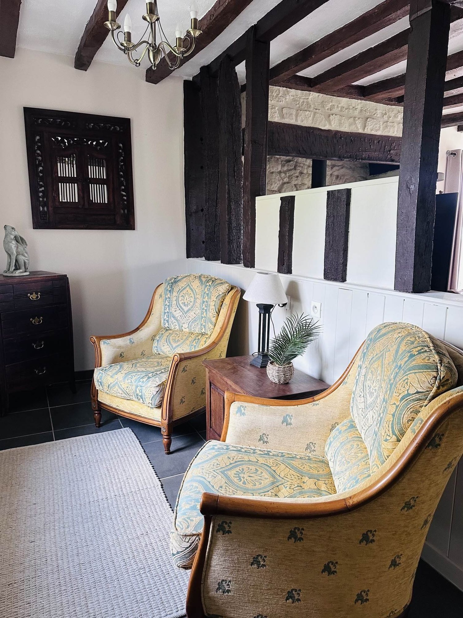 The Farmhouse Lounge 2